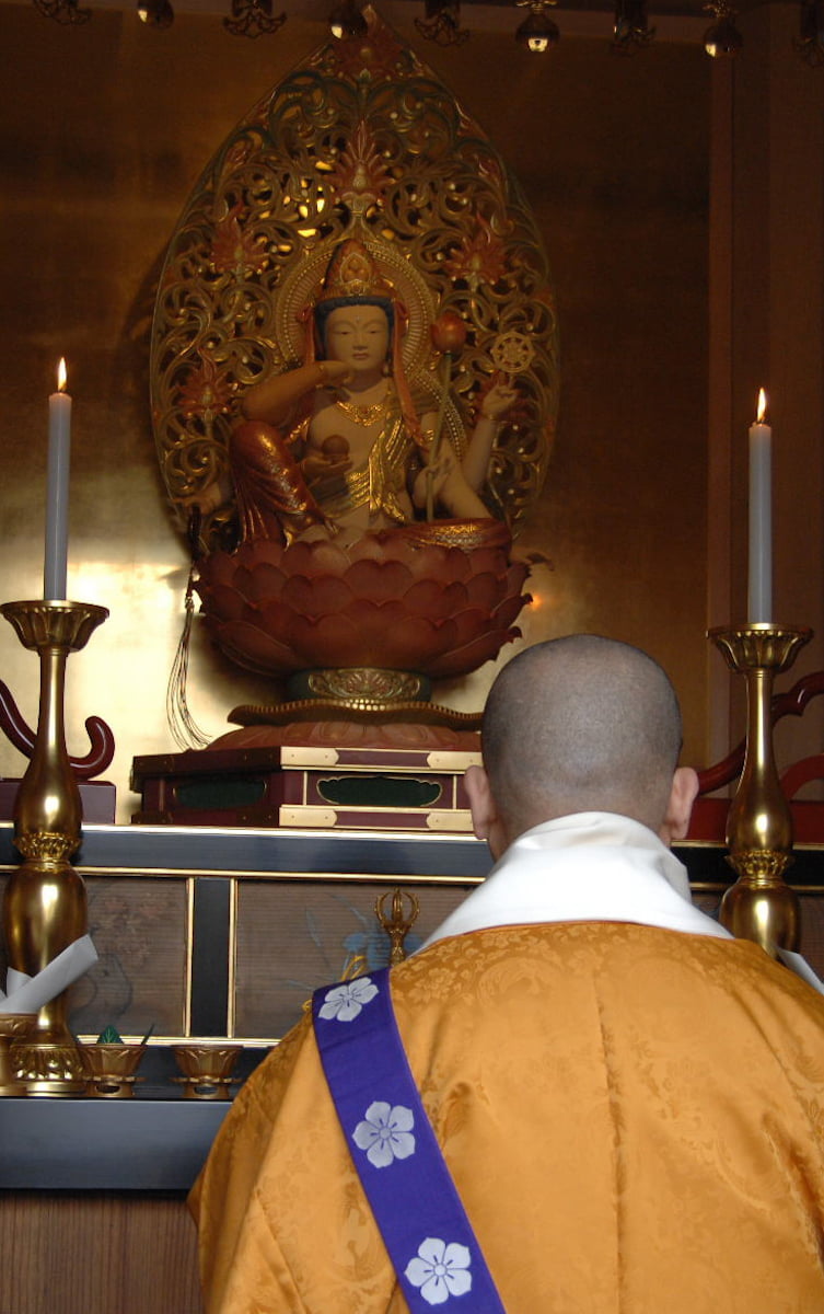 如意輪観音への拝み