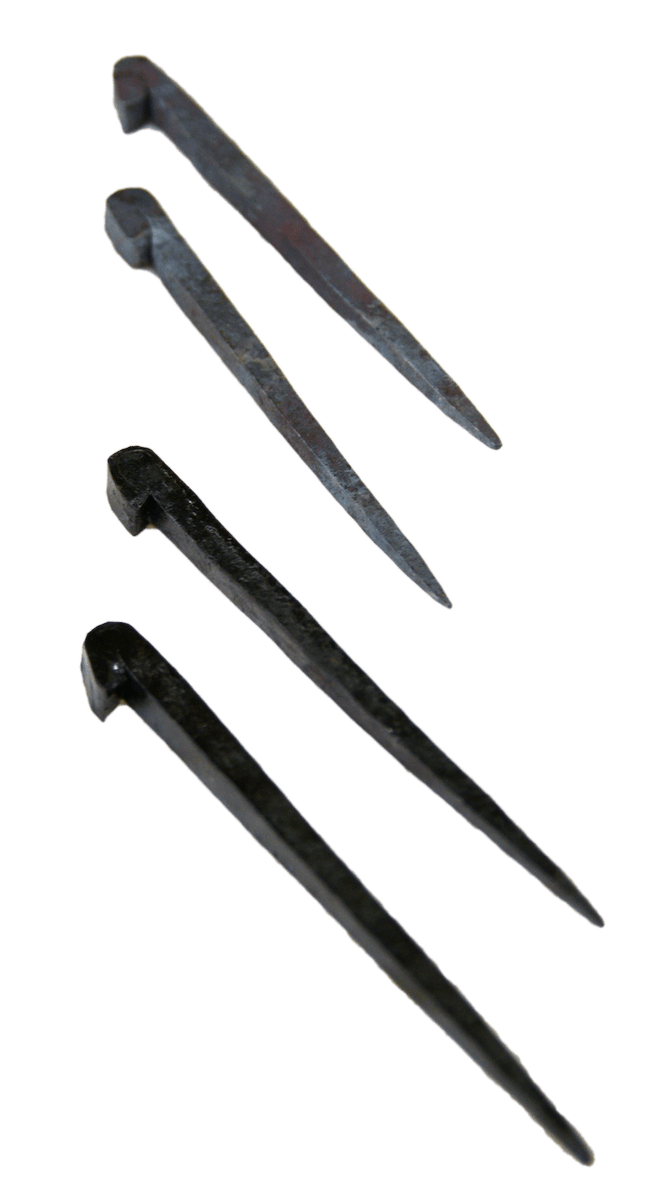新銘札用の鍛造釘（和釘）下側2本